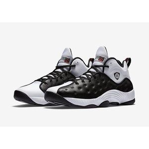 Nike Jordan Jumpman II Basketball Shoe | Mens 10.5